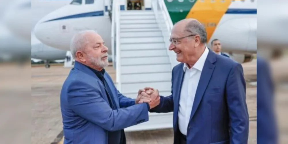 Lula viaja à China e Alckmin assume Presidência