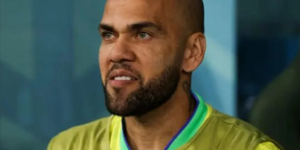 Daniel Alves pode voltar a jogar futebol em torneio entre presos