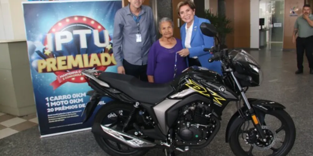 Dona Maria Domingas Jesuíno, ganhadora da motocicleta, disse que nem acreditou quando a filha dela contou que ela tinha sido sorteada.