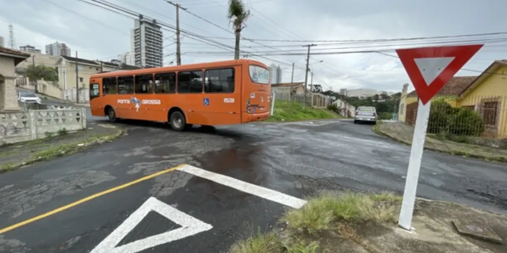 Cruzamento recebeu sinalização nessa segunda-feira