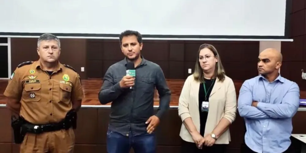 Diálogo ocorreu entre o prefeito de Ipiranga, Douglas Modesto (PSB); o major Sérgio Nabozny, representando a Polícia Militar; e outras lideranças