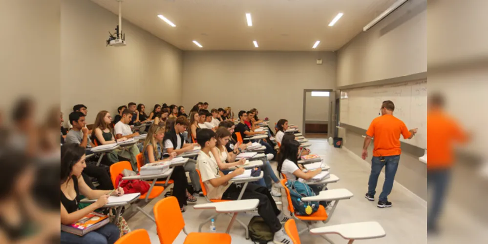 A proposta do curso é preparar os estudantes para o retorno do vestibular da UTFPR