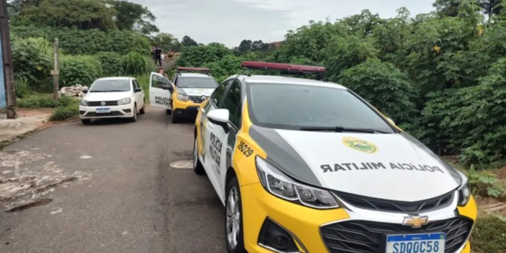 Corpo foi achado na manhã desta sexta-feira às margens da ferrovia