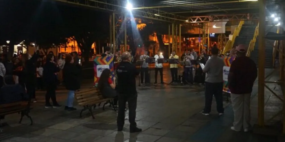 Música nos Quatro Cantos foi apreciado pelos usuários do Terminal Central