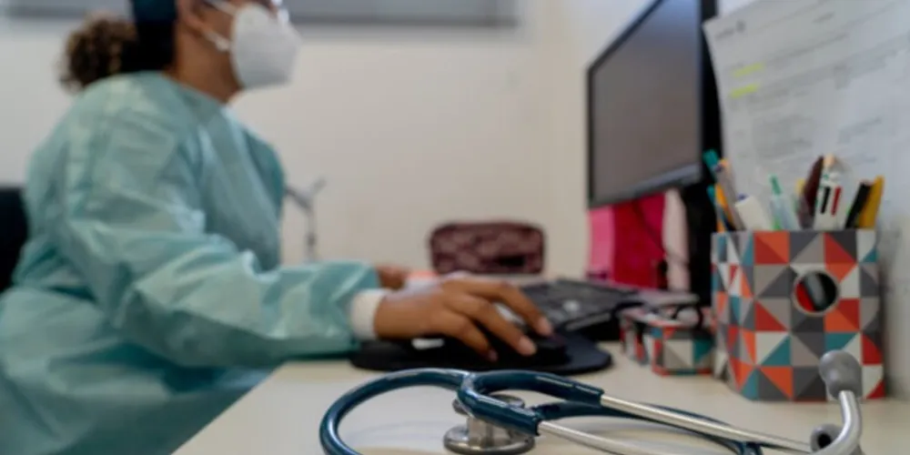 A intenção é que até o fim do ano cerca de 28 mil profissionais estejam fixados em todo o país