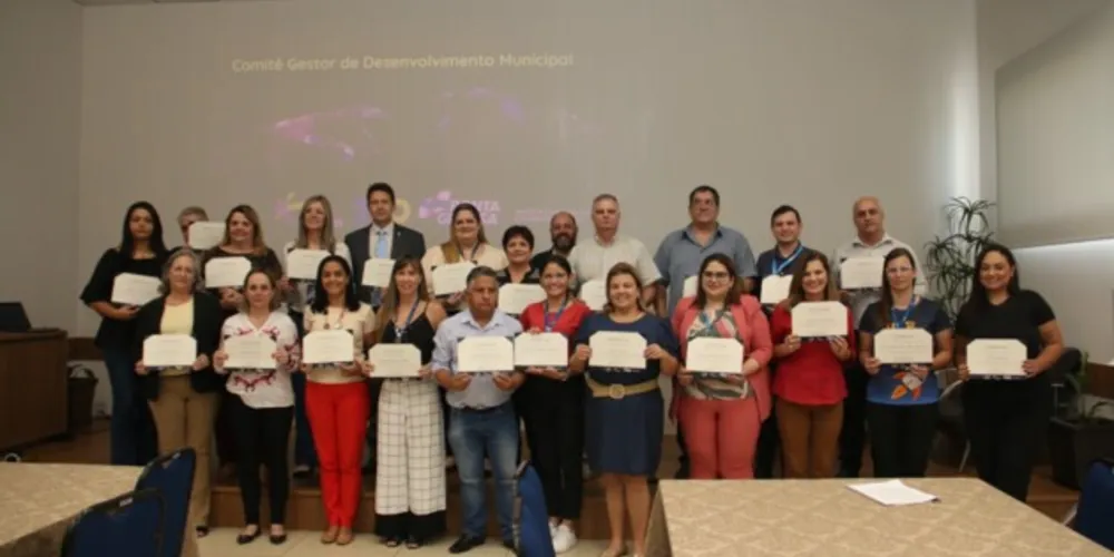 A posse foi realizada na sede regional Centro do Sebrae/PR, em Ponta Grossa