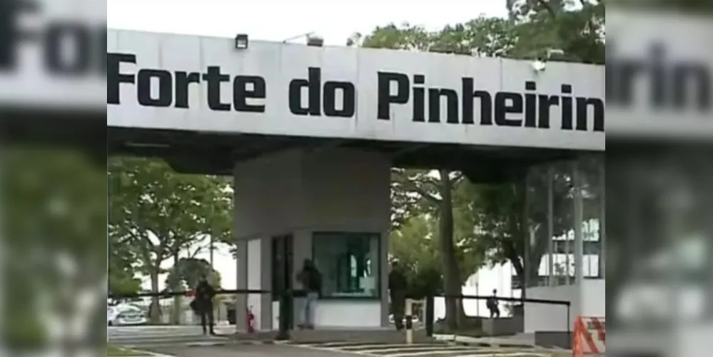 Almeida se formou no final de 2022 na Escola de Sargentos, e fazia parte da Base de Administração e Apoio