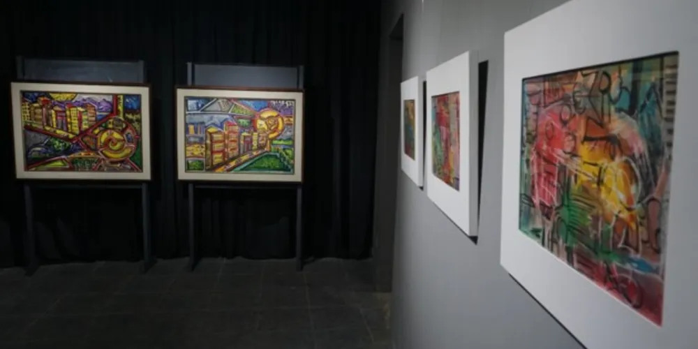 Cristina Mendes apresenta obras desde a década de 1980 até 2022