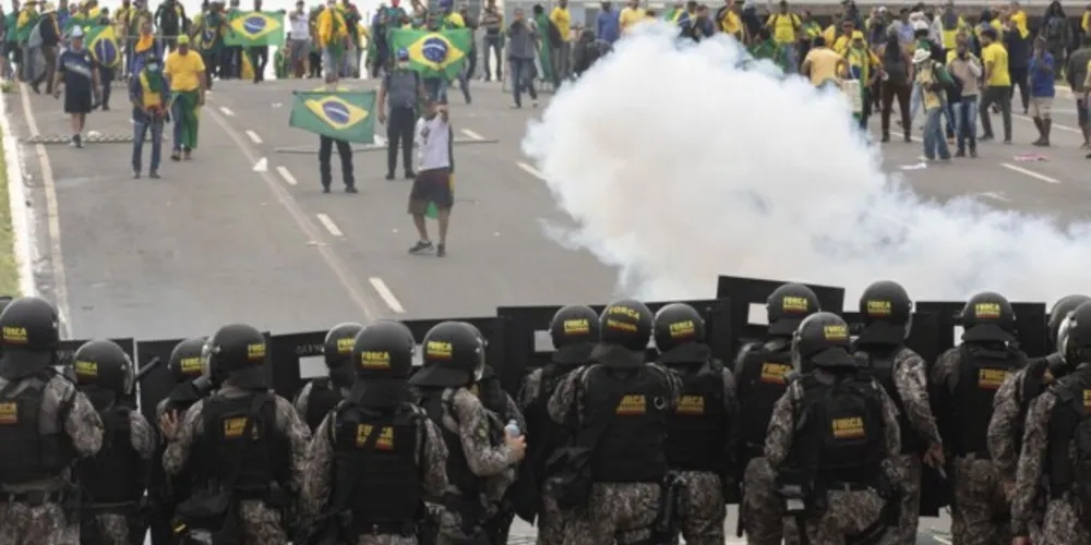 Uma força-tarefa com aproximadamente 50 agentes foi montada pela PF para colher os depoimentos dos militares