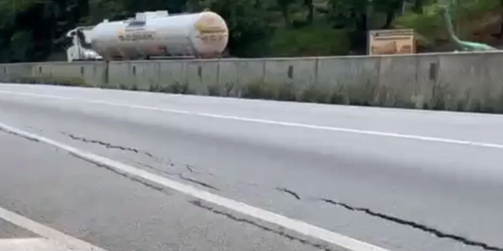 Esta operação vai acontecer em razão do afundamento do pavimento no km 33,5