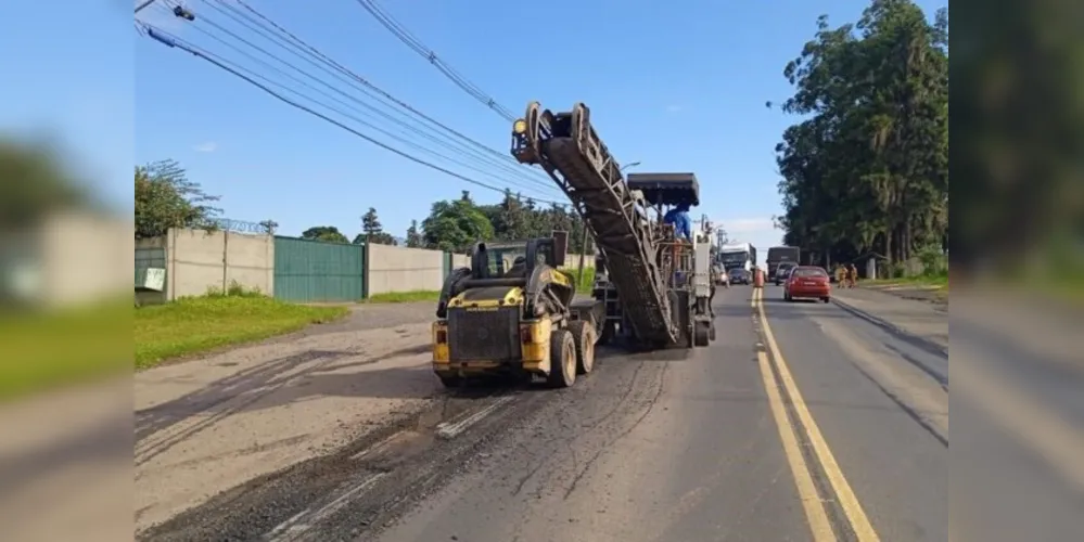 Governo do Paraná assinou contrato para obras de conservação em rodovias não pavimentadas dos Campos Gerais