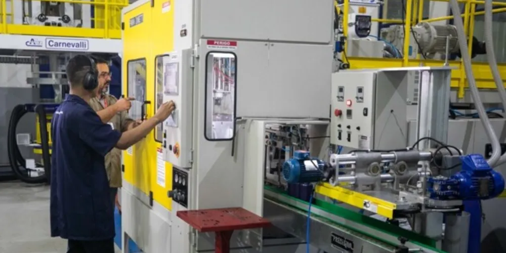 Setor responde por 26% do PIB paranaense - soma de tudo o que é produzido no Estado