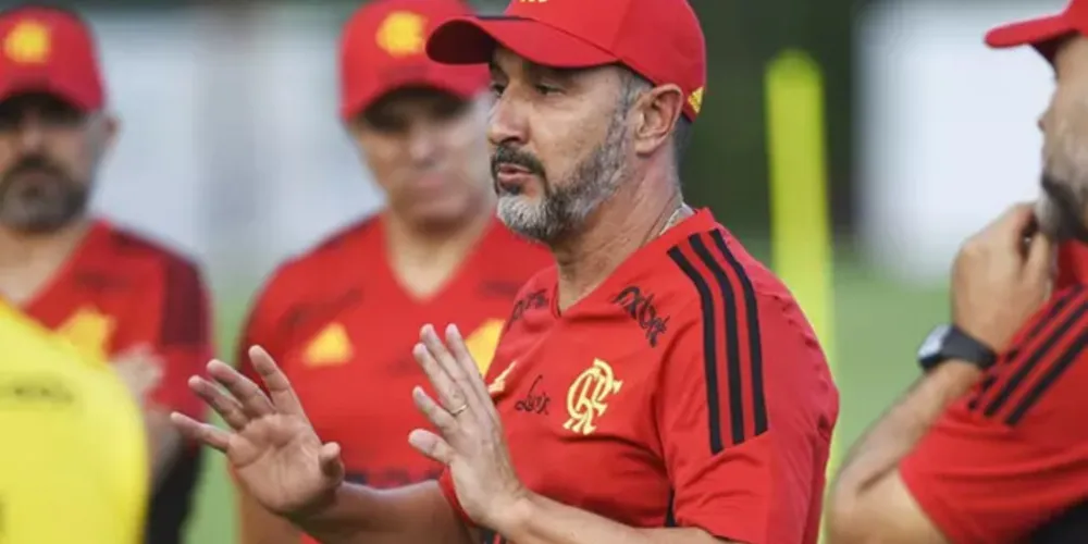 Treinador foi demitido antes mesmo do treino da equipe rubro-negra
