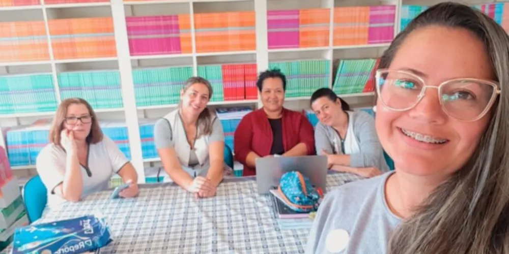 Mais de 20 educadores participaram da formação