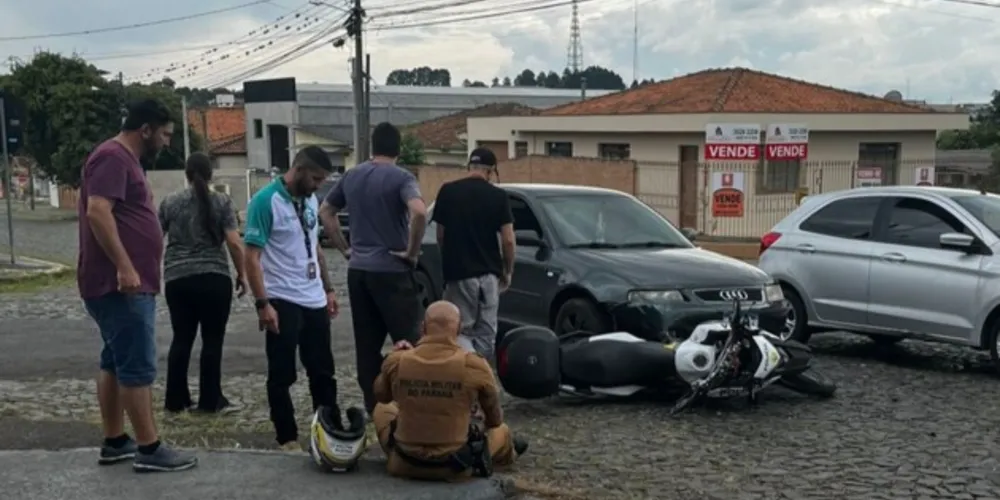 A ocorrência teve início enquanto a Polícia Militar realizava uma ‘blitz’ na avenida Ernesto Vilela; um dos policiais foi atingido por outro veículo durante a perseguição