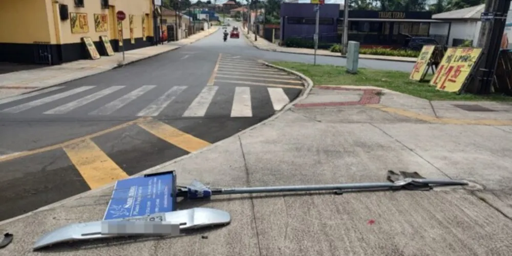 Ocorrência foi na esquina entre a avenida Carlos Cavalcanti e a rua José Carlos Rodrigues
