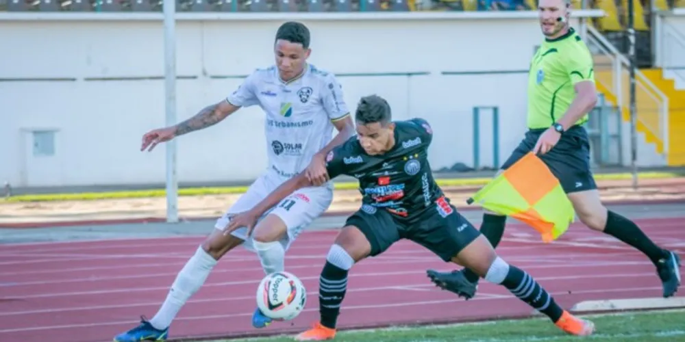 Gols da partida foram anotados no segundo tempo