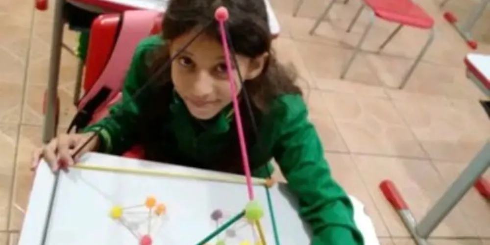 Com elementos físicos, torna-se muito mais palpável para os alunos o entendimento de aspectos teórico da disciplina