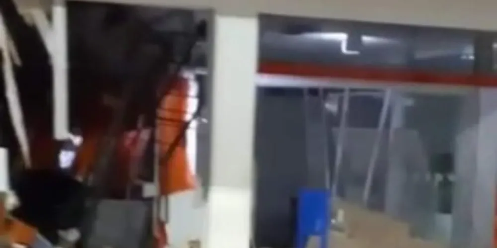 Agência do Itaú foi uma dos alvos da ação