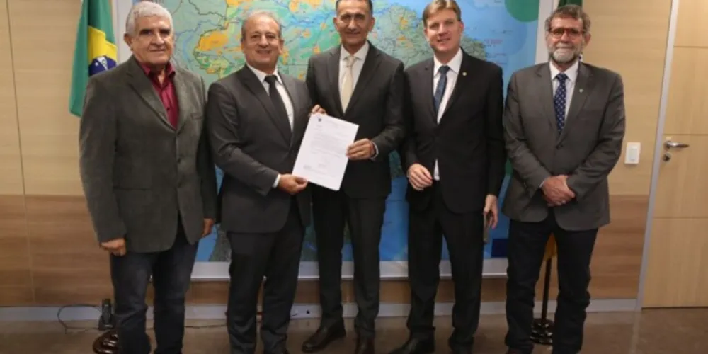 Parlamentar participou de uma audiência com o ministro da Integração e Desenvolvimento Reginal Waldez Góes