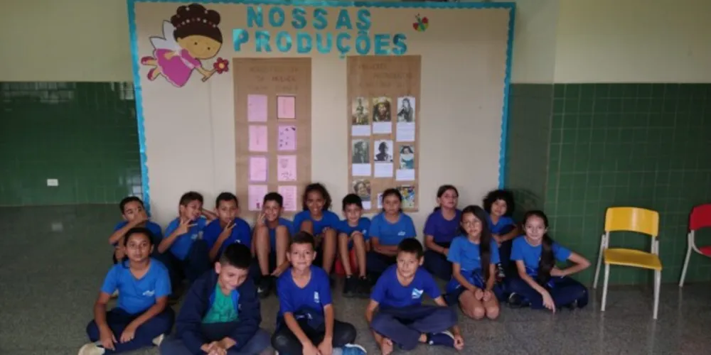 Os alunos desenvolveram uma série de atividades durante toda uma semana, visando ressaltar o papel e as conquistas das mulheres durante a história