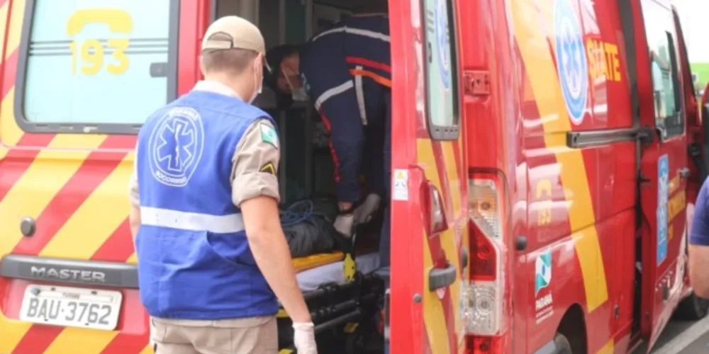 Socorristas relataram que o jovem estava com sangramento na região da face, ocasionado por uma queda