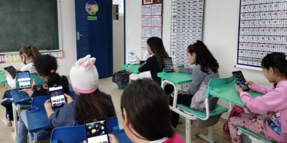 Vários momentos permearam atividade sobre conceitos astronômicos