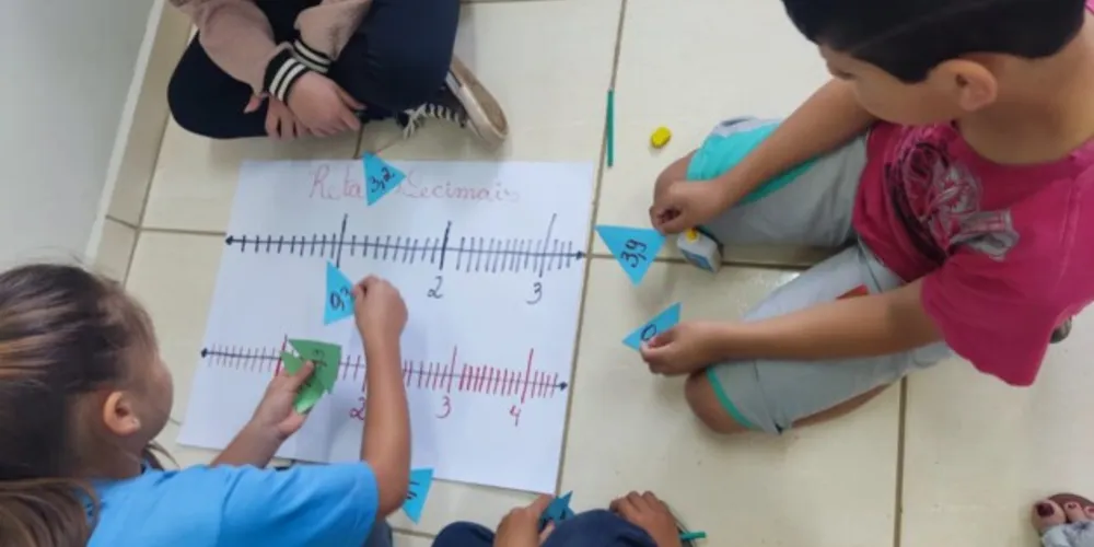 Educadora cita que a interação entre os grupos foi muito boa e produtiva