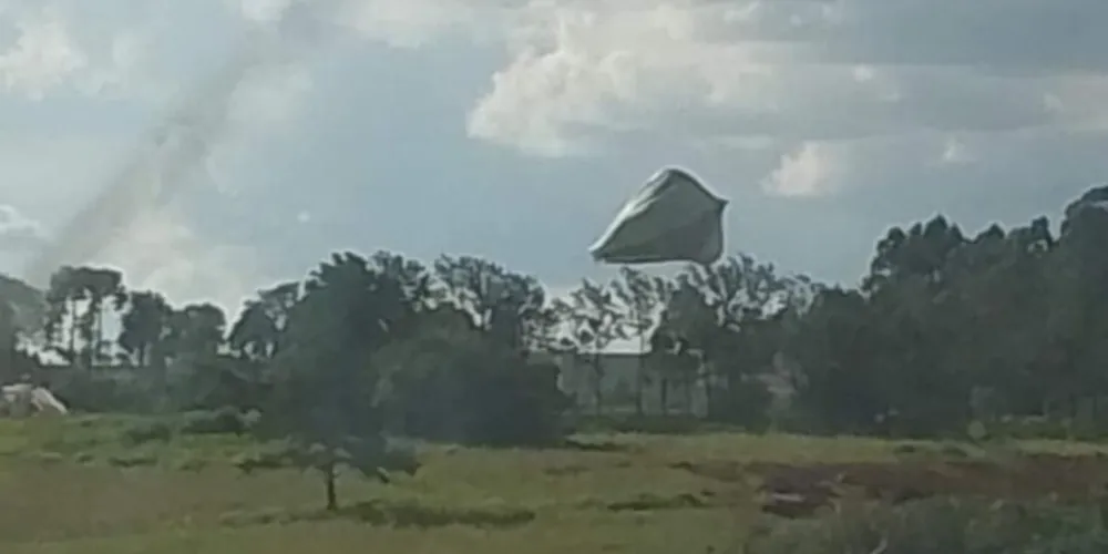 Informações apuradas pelo Jornal da Manhã e Portal aRede, o balão teria sido lançado em Curitiba, na região da Barreirinha