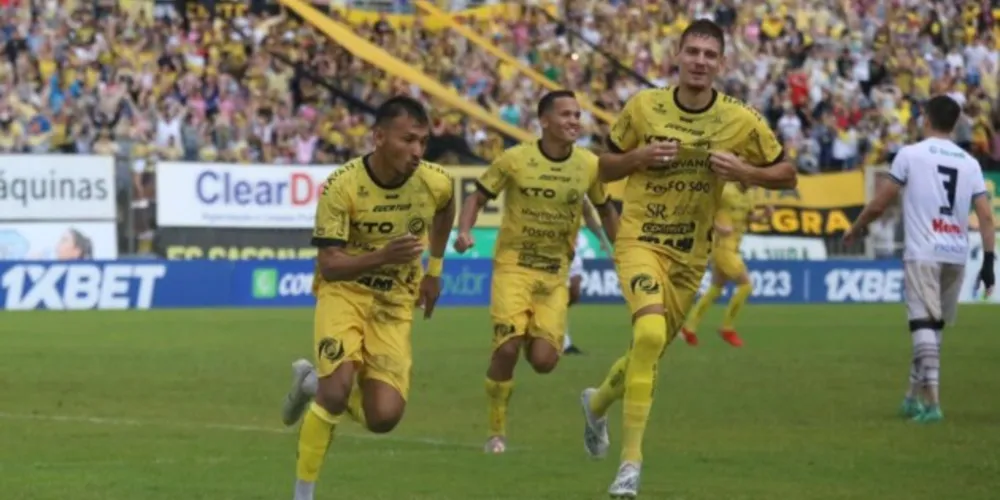 Gols da Serpente no Estádio Olímpico Regional Arnaldo Busatto foram marcados por Robinho e Gama. O meia-atacante Felipe Augusto marcou para o Fantasma