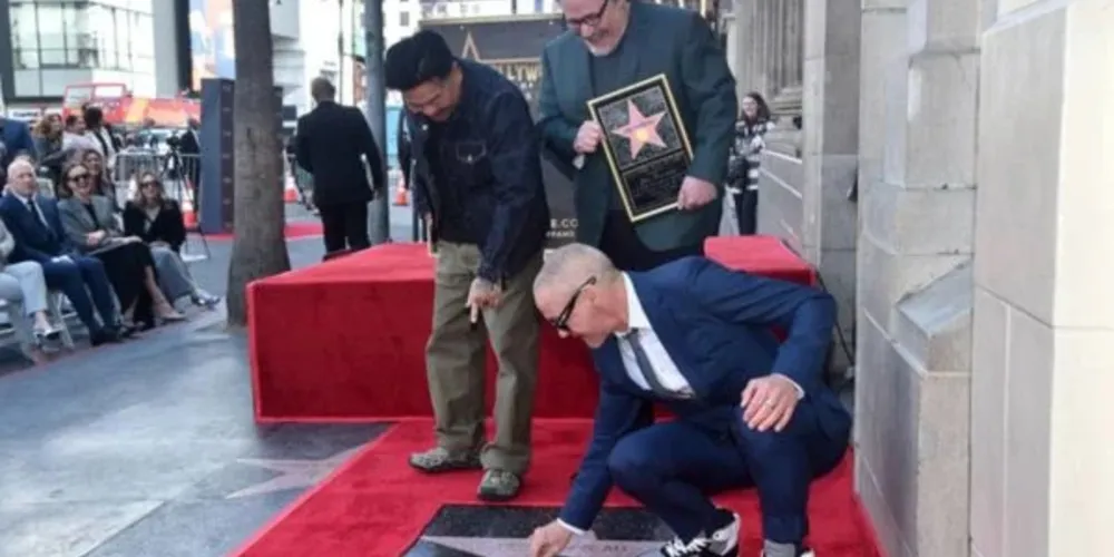 O anúncio do chiclete no EBay oferece o doce por C$ 55 mil (dólares canadenses), o equivalente a cerca de R$ 210 mil.