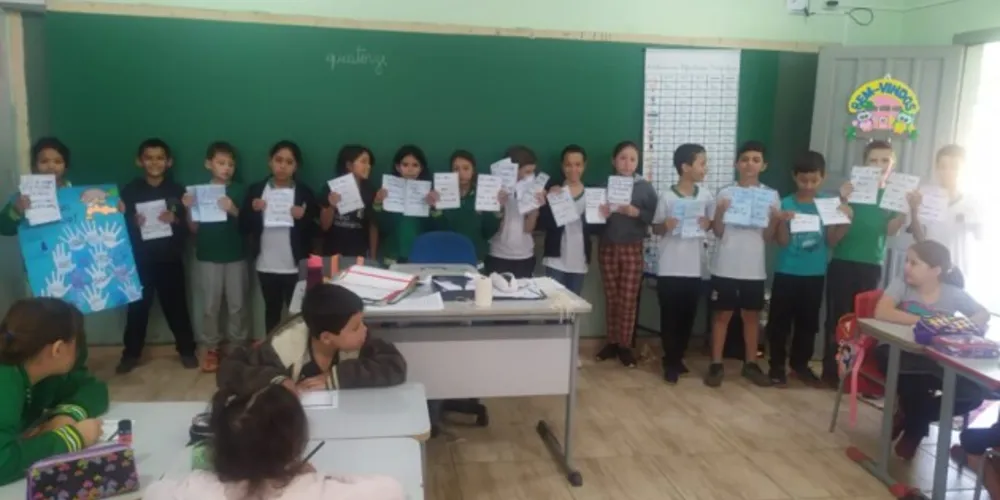 Os alunos produziram cartazes sobre a temática