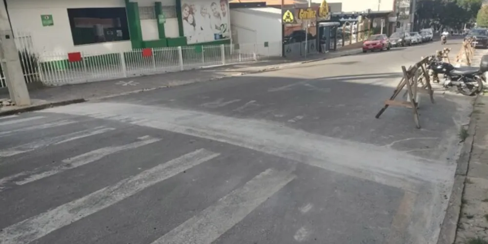 Município frisou que homem vai ser responsável por eventuais danos à via
