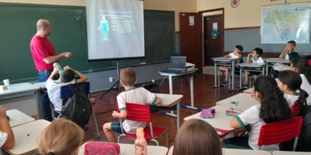 Iniciativa contou com diversas etapas, dentro e fora da sala de aula