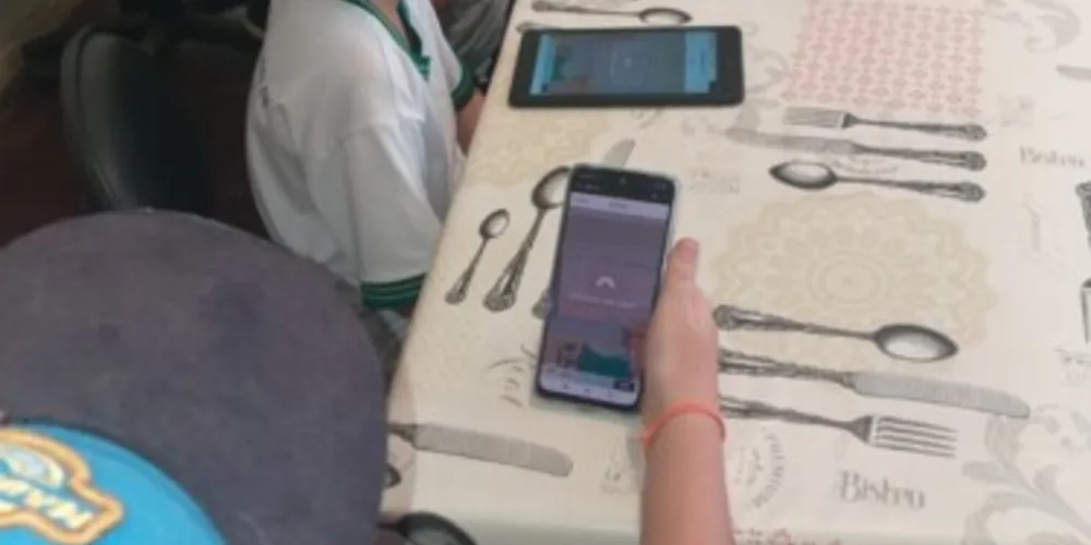 Os alunos responderam perguntas em um quiz online sobre as temáticas trabalhadas em sala de aula