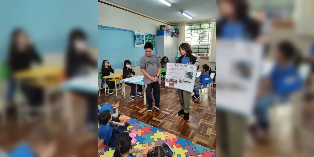 Os alunos confeccionaram textos e cartazes sobre o assunto e apresentaram para as demais turmas da escola