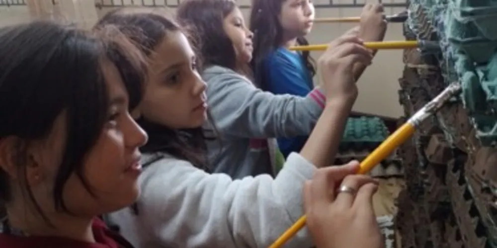 Cada aluno ficará responsável pela confecção de uma parte da maquete, além dos trabalhos realizados em grupo na sala de aula