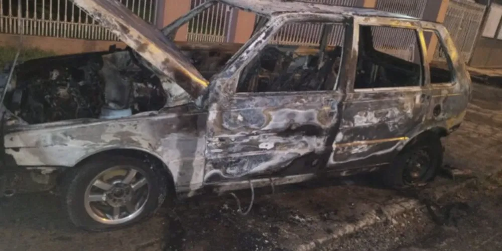 Veículo foi encontrado próximo a um posto de combustíveis e uma lanchonete