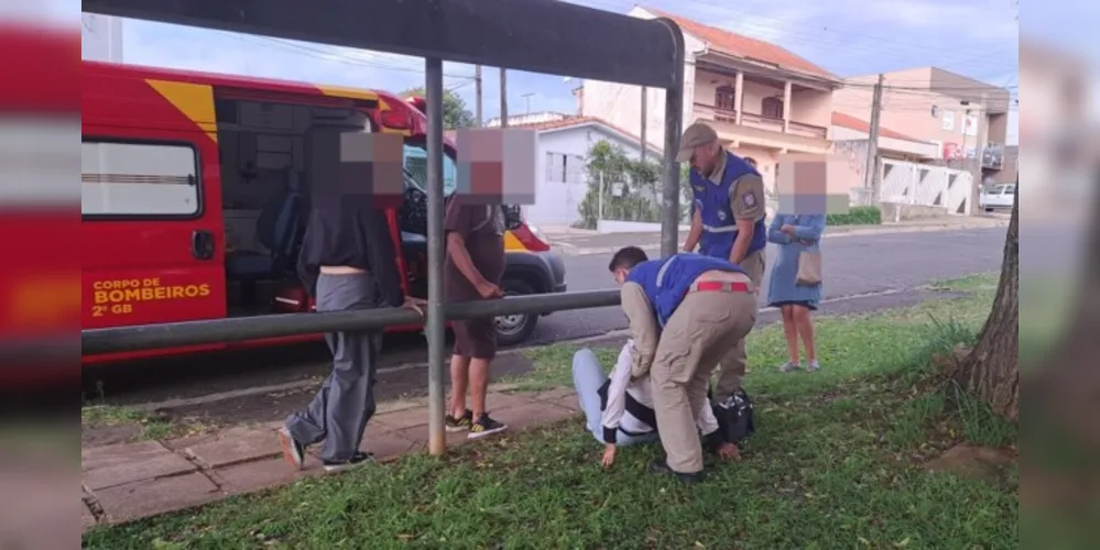 Uma equipe do Corpo de Bombeiros (Siate) esteve no local para prestar atendimento