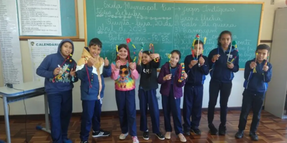 Interpretação de letras musicais e leituras coletivas fizeram parte das atividades