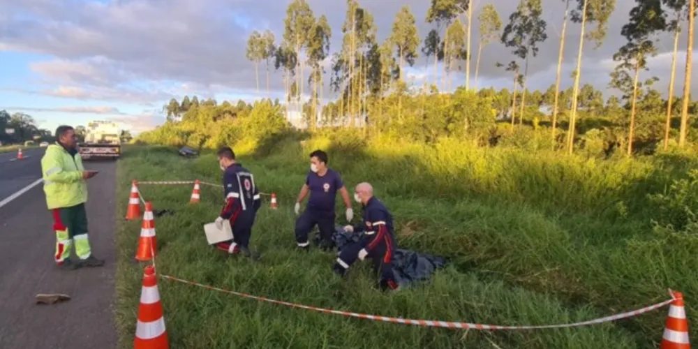 Acidente aconteceu no final da tarde desta sexta-feira (21) entre Carambeí e Castro