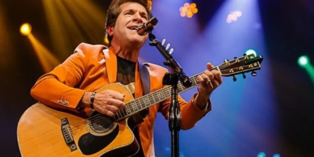 O cantor Daniel se apresenta no Centro de Eventos às 20h30