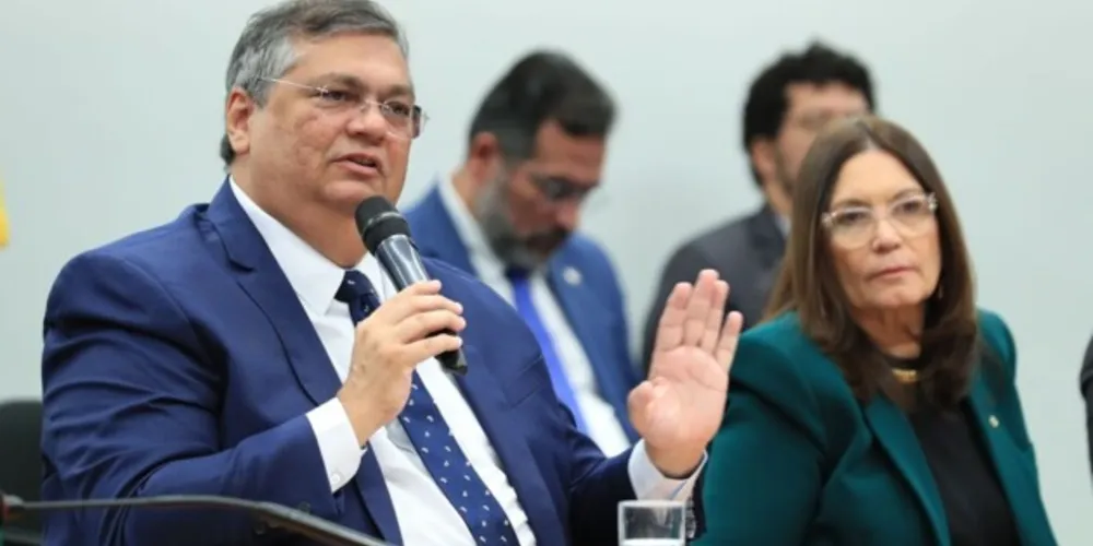 Os fatos investigados configuram, em tese, crimes como infração de medida sanitária preventiva