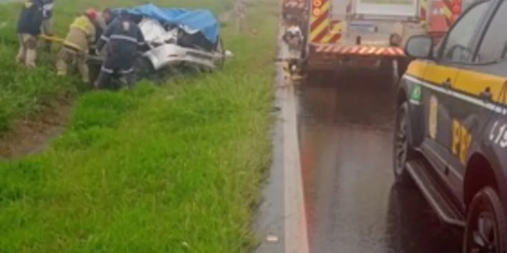 Acidente foi por volta das 7 horas da manhã desta segunda