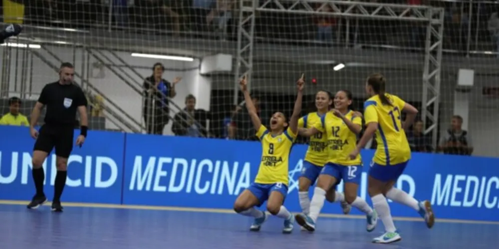 Ginásio ficou lotado no interior de Santa Catarina