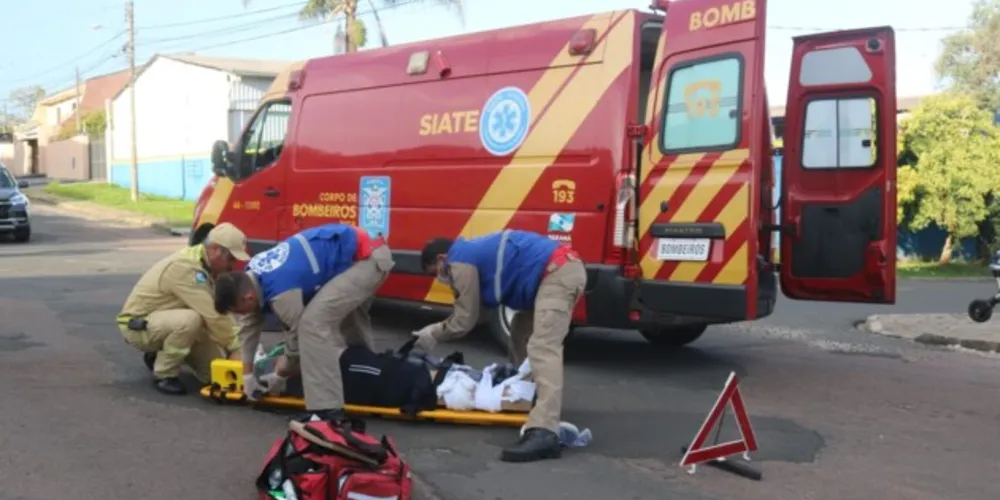Colisão aconteceu no Jardim Carvalho e motociclista sofreu lesões graves