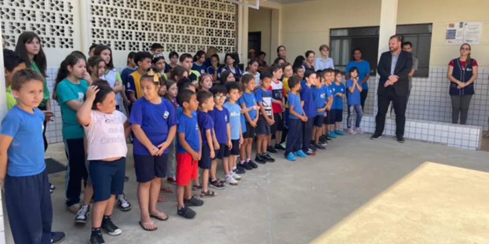 Recursos foram repassados na última quinta pelo Fundo da Infância e Adolescência (FIA). Secretário de Estado Rogério Carboni esteve presente