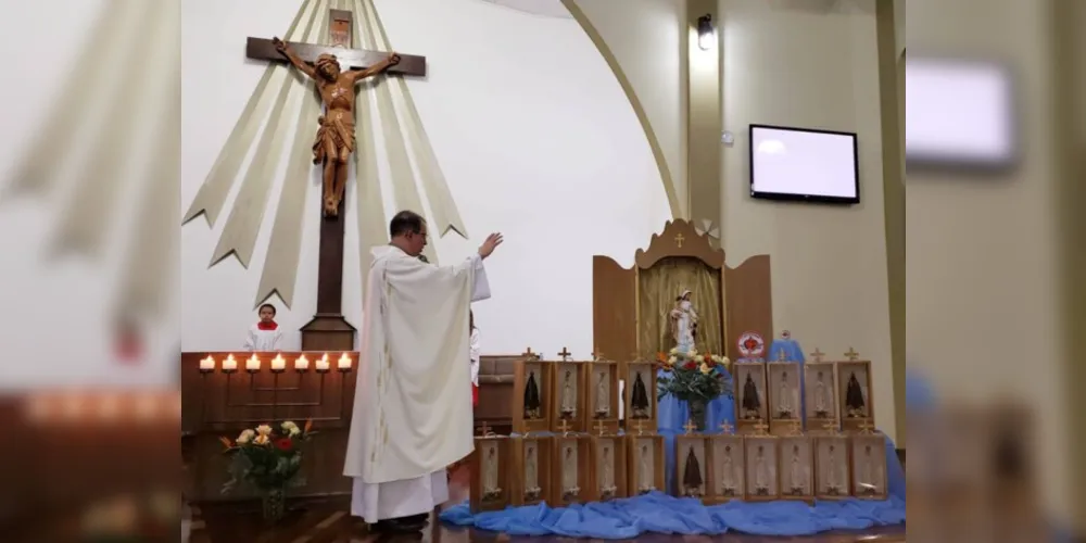 Encontro também serviu para abençoar novas imagens