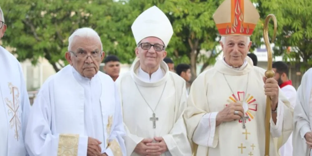 Dom Sergio optou em celebrar a data junto de seu diretor espiritual, o Monsenhor Hamilcar Mota da Silveira