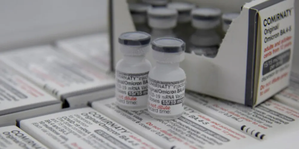 Chegam ao Paraná as primeiras doses de vacina bivalente contra a Covid-19